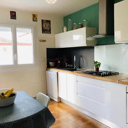 度假居 With Pool Maureillas