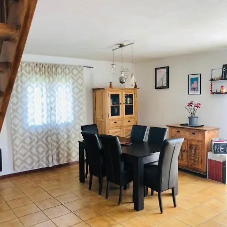 With Pool 度假居 Maureillas