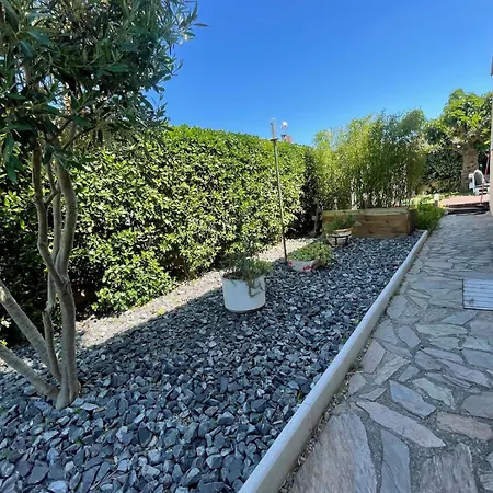 度假居 With Pool *